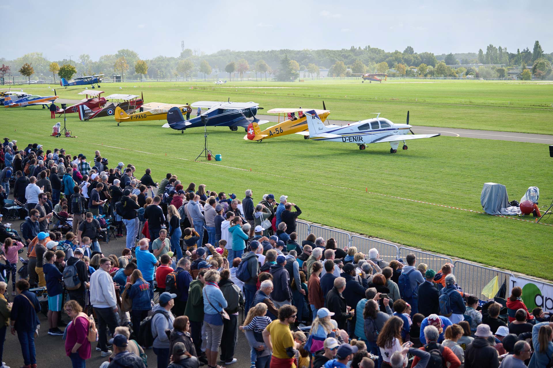 Les avions postés sur le tarmac de l'aérodrome de Chartres métropole Les avions postés sur le tarmac de l'aérodrome de Chartres métropole lors du meeting aérien 2025