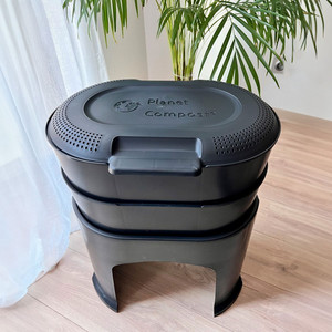 Un lombricomposteur Un lombricomposteur