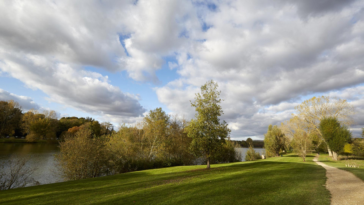 Vue de la prairie de Luisant