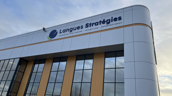 Vue extérieur de l'école Langues Stratégies