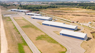 Vue aérienne de l'aérodrome de Chartres métropole