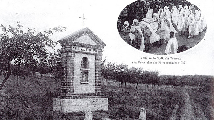 Carte postale montrant l'oratoire Notre-Dame des Vauroux